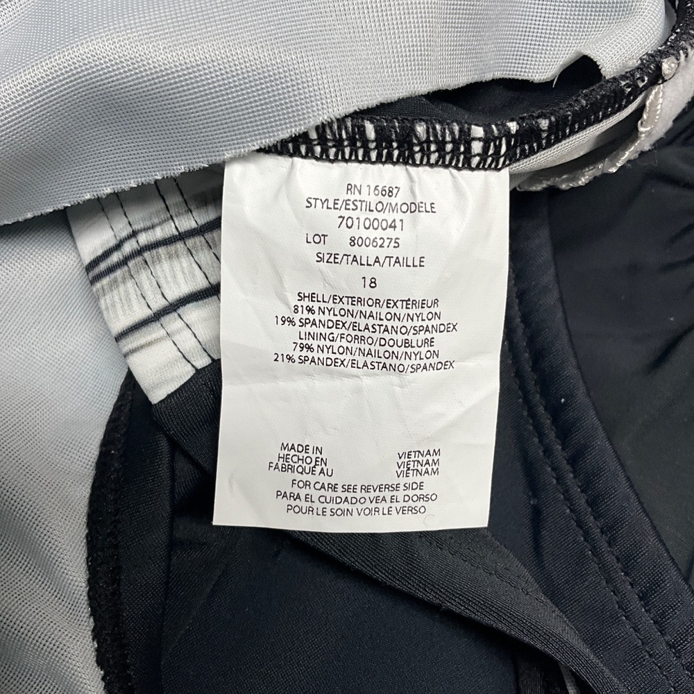 Penbrooke Swimsuit NWT - Picture 5 of 8